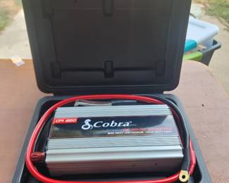 Cobra CPI 850 DC to AC Power Inverter