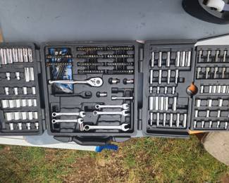 Husky multi tool set