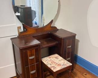 Antique vanity
