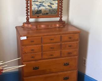 Vintage Maple chest of drawers