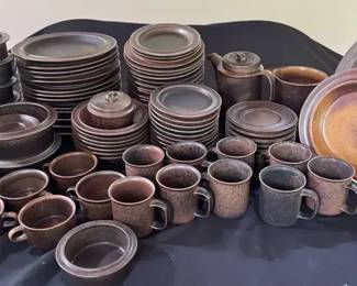 96Pc Arabia Finland Ruska Stoneware Dinnerware Set Ulla Procop MCM