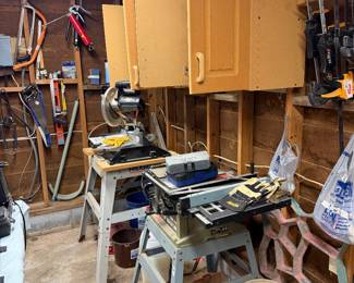 Outside tool workshop