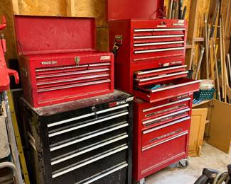 Outside tool workshop