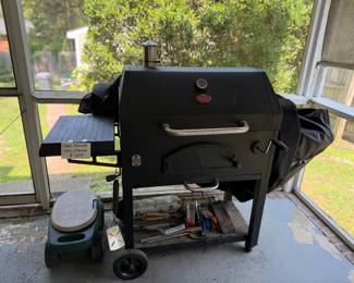 Char Grill Smoker/Gril
