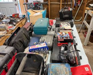 Outside tool workshop