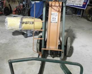 KNEIB Pop-Up Bale Loader (salesman sample)