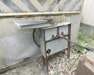 Hand Crank Corn Sheller