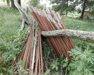 Assorted 5.5ft & 6' T-Post