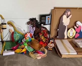 Mystery Holiday Lot