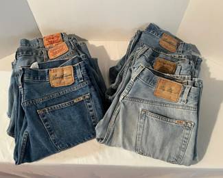Six Pairs of Vintage Womens Levis Jeans, Varying Sizes