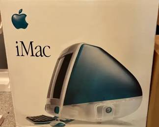 06 Vintage iMac OS 9 Computer
