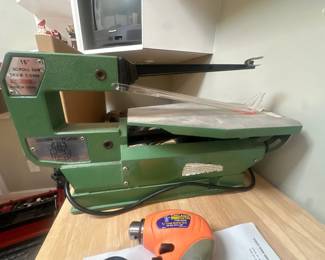 Scroll saw