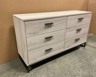 Socalle Beige Dresser W Mirror