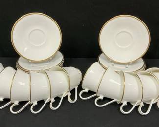 Royal Doulton Alice Tea Cups Saucers