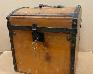 Wooden Steamer Domed Box