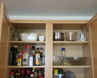 Spices; cookware & bakeware