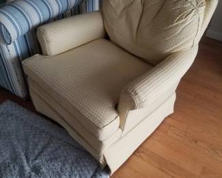 Cozy swivel chair