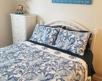 Queen bed