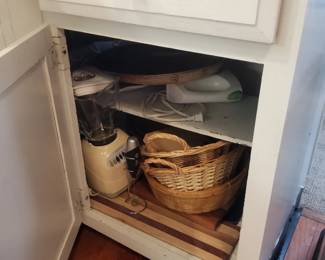 Baskets & hostess aids