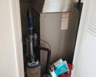 Vacuum cleaner; cleaning supplies