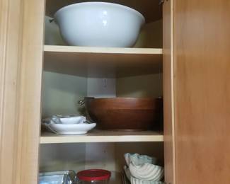 Bowls & serving ware