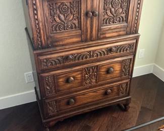 Arts n Crafts Period Bedroom Dresser