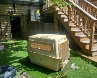 Large Dog Kennel / Transportation crate