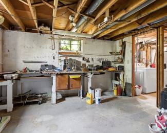 25Basement 1B