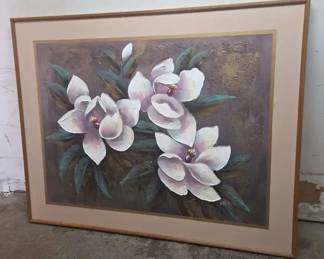 Large Vintagestyle Floral Decor Featuring White Magnolia Blossoms