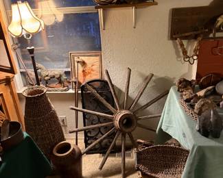 western decor and baskets