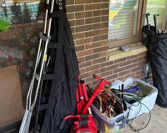 Crutches, Hangers