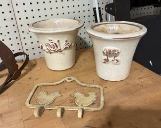 Planters, Decor