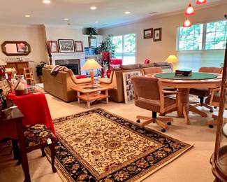 LOWER LEVEL FAMILY ROOM