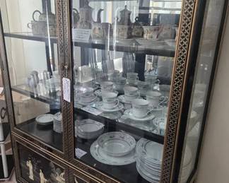 001 Gorgeous Chinoiserie Black Lacquer Curio Cabinet