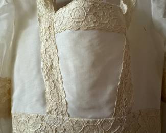 Bust of wedding dress