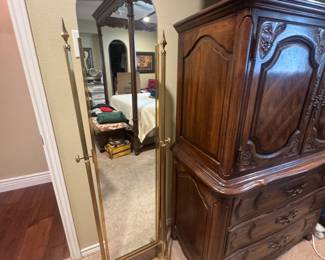 Dressing mirror
