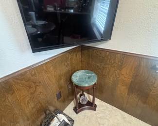 TV magazine rack