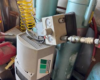 Compressors, cords, rope, oxtgen