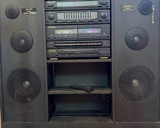 Working “Soundesign” CD radio, cassette tape stereo system