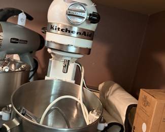kitchen aid mixer