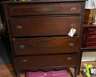 chest of drawrs