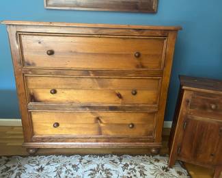 AUGUST JACKSON RUSTIC DRESSER ~ $150 ~