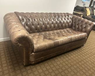 BROWN LEATHER TUFTED COUCH ~ L 81, SEAT H 18, BACK H , D 38 1/2, BACK H 26