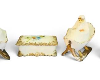 Vintage Westmoreland Milk Glass Santa On Sleigh Covered Dishes More Milk Glass Collectibles
