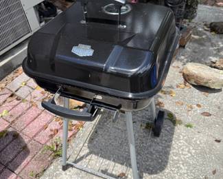 Small charcoal grill