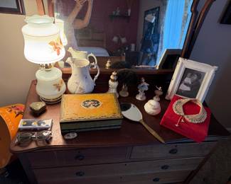 Dresser items