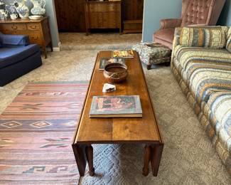 Maple Ethan Allen type drop leaf coffee table, native rug, l.r. Furniture 