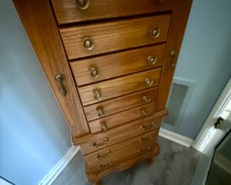 Jewelry armoire