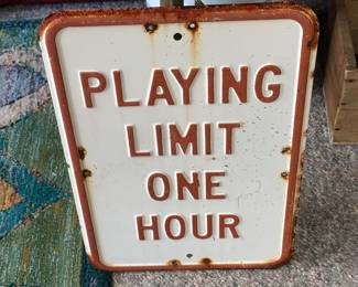 Vtg sign