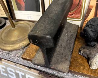 Railroad track anvil